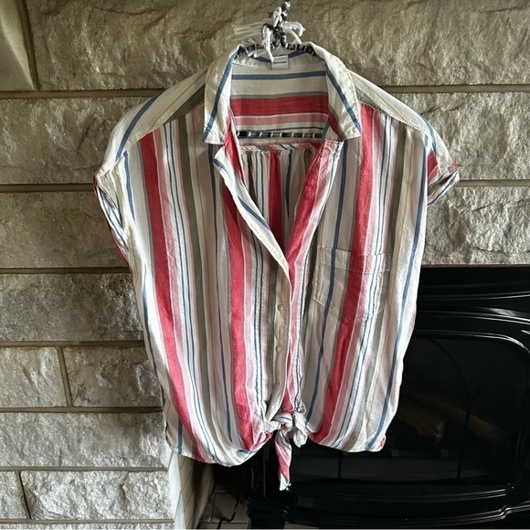 Old Navy button down tie front short sleeve striped top small - Picture 1 of 6